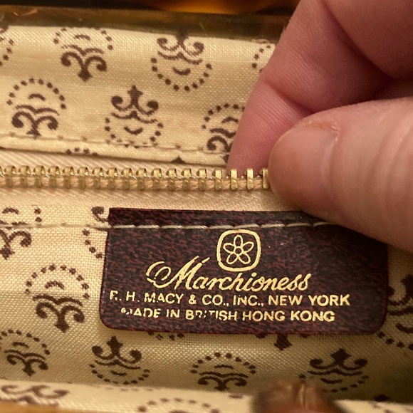 Elegant Vintage Tan Weave Clutch with Tortoise Shell Detail Made by Macy &CO. - Picture 5 of 9